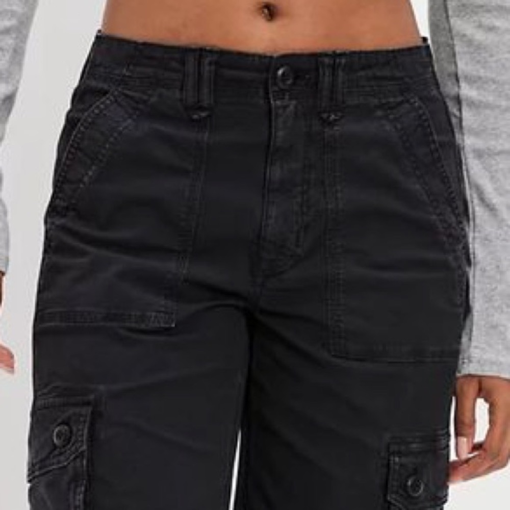 American Eagle Women’s Cargo Pants - Picture 6 of 16